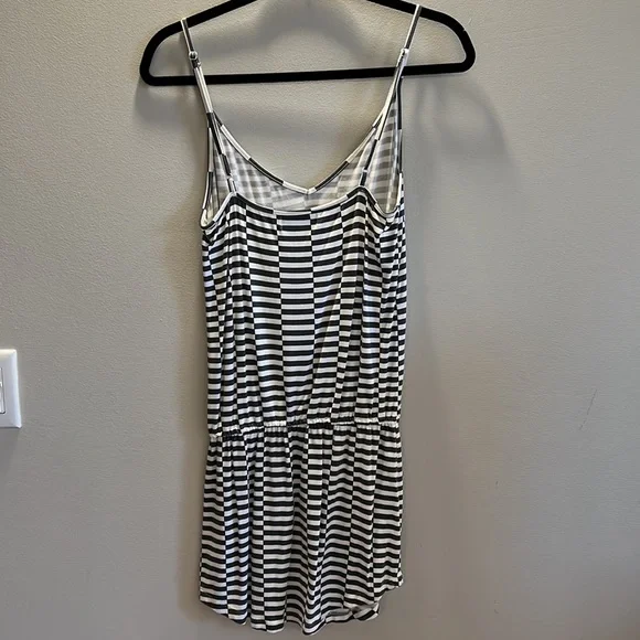 AVA SKY dress - Picture 2 of 3